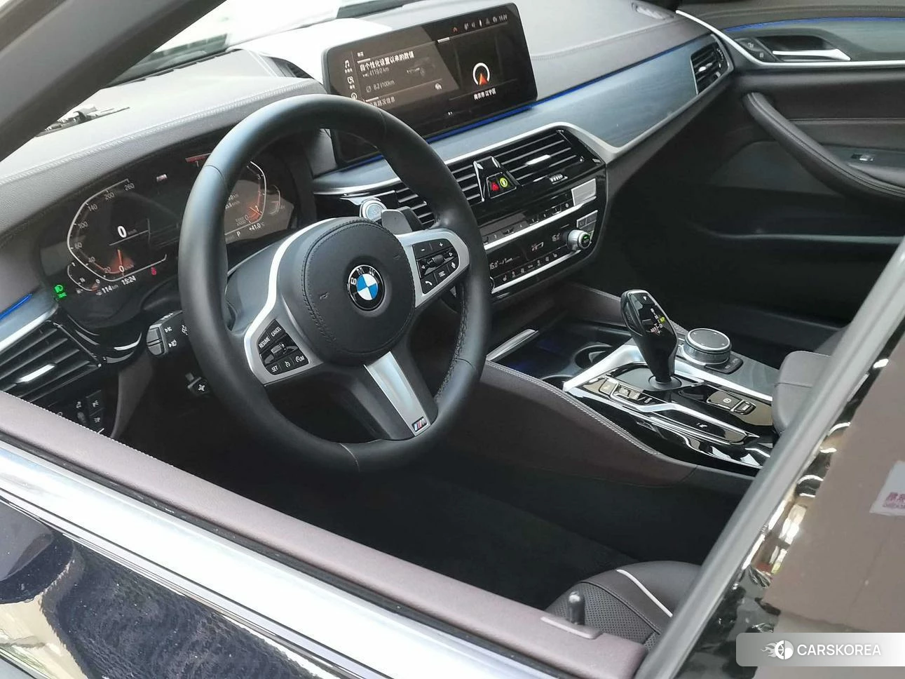BMW 5 series 2021 Черный из Китая, фото 2