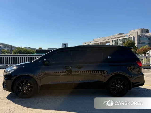 Kia The New Carnival 2019 Черный из Кореи, фото 2