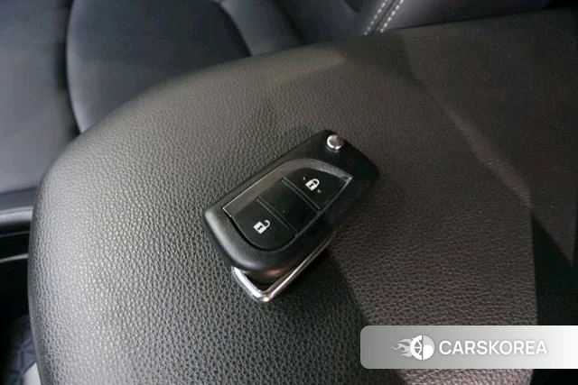 Toyota RAV4 2024 Черный из Китая, фото 2
