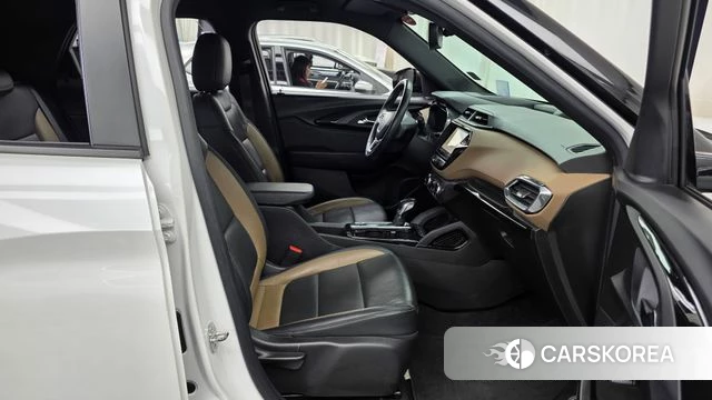 Chevrolet (GM Daewoo) Trailblazer 2021 Белый из Кореи, фото 2