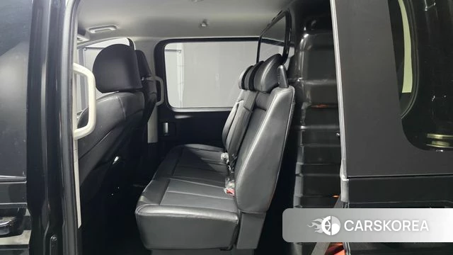 Hyundai Staria 2022 Черный из Кореи, фото 2