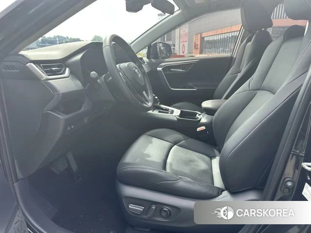 Toyota Wildlander 2024 Черный из Китая, фото 2