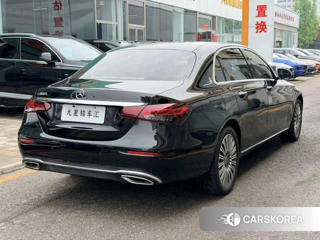 Mercedes-Benz E-Class 2021 Черный из Китая, фото 2