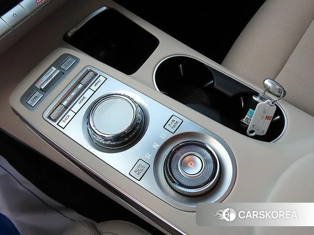 Genesis GV70 2021 Серебристо-серый из Кореи, фото 2