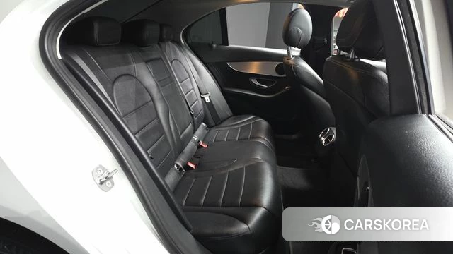 Mercedes-Benz C-Class W205 2020 Белый из Кореи, фото 2