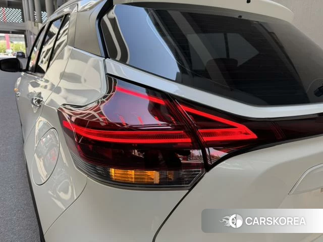 Nissan Kicks 2023 Белый из Китая, фото 2