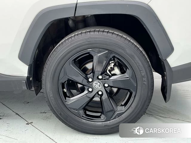 Toyota RAV4 2021 Темно-серый из Китая, фото 2