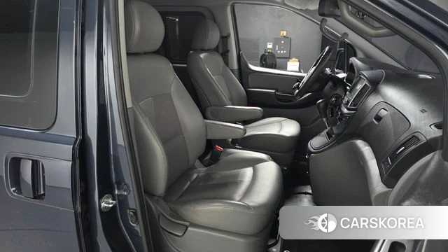Hyundai The New Grand Starex 2018 Серый из Кореи, фото 2