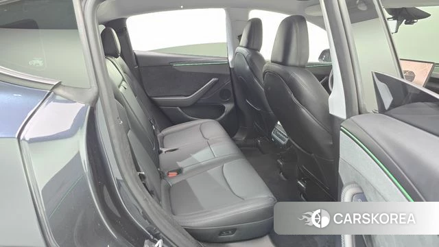 Tesla Model Y 2025 Серый из Кореи, фото 2