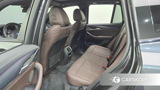 BMW iX3 2024 Серый из Кореи, фото 2