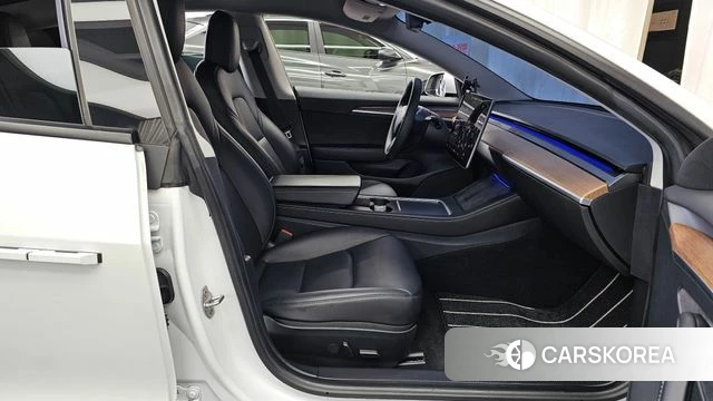 Tesla Model 3 2021 Белый из Кореи, фото 2