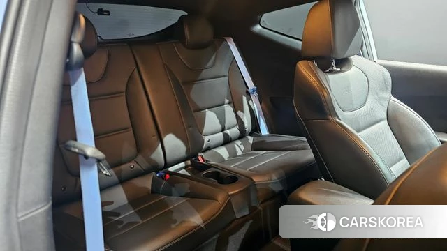 Hyundai Veloster (JS) 2018 Светло-серебряный цвет из Кореи, фото 2