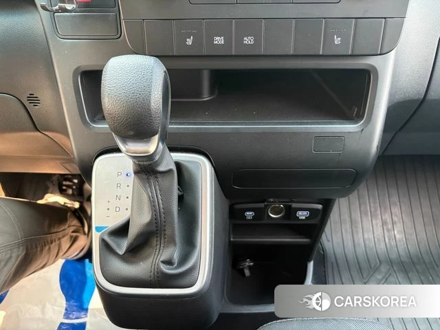 Hyundai Staria 2024 Серый из Кореи, фото 2