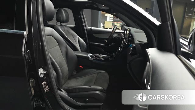 Mercedes-Benz GLC-Class X253 2019 Черный из Кореи, фото 2