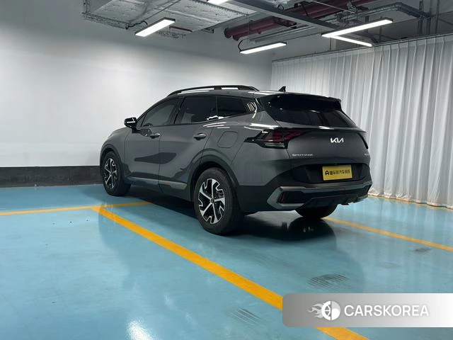 Kia Sportage 2024 Темно-серый из Китая, фото 2