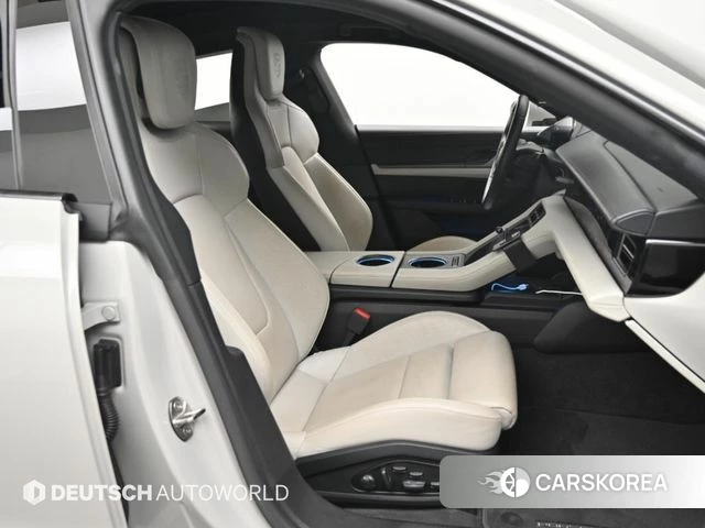 Porsche Taycan 2022 Серебристо-серый из Кореи, фото 2