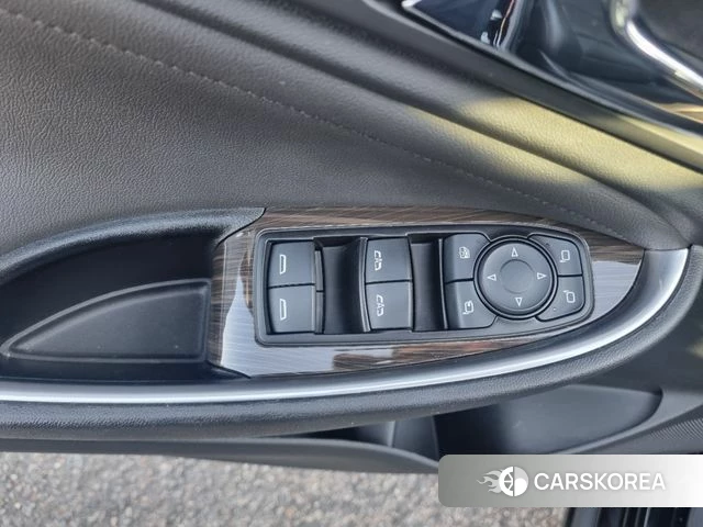 Chevrolet (GM Daewoo) The New Malibu 2022 Черный из Кореи, фото 2