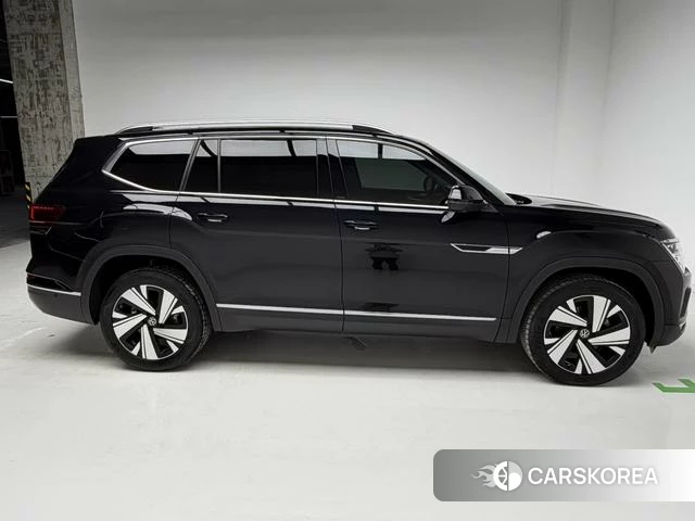 Volkswagen Teramont 2024 Черный из Китая, фото 2