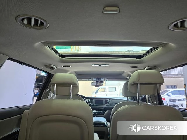 Kia The New Carnival 2018 Черный из Кореи, фото 2