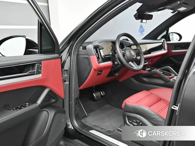 Porsche Cayenne (PO536) 2025 Черный из Кореи, фото 2