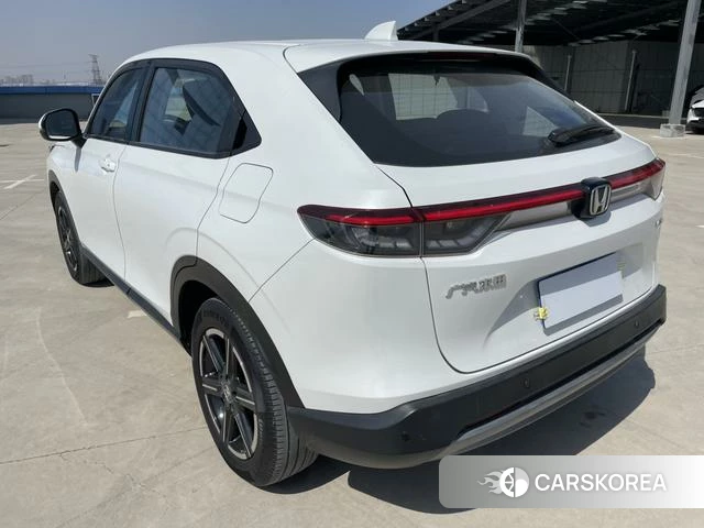 Honda Vezel 2023 Белый из Китая, фото 2