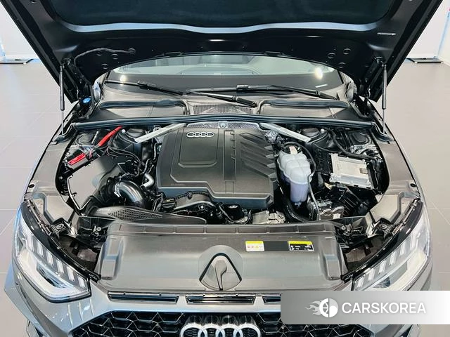 Audi A4L 2023 Темно-серый из Китая, фото 2