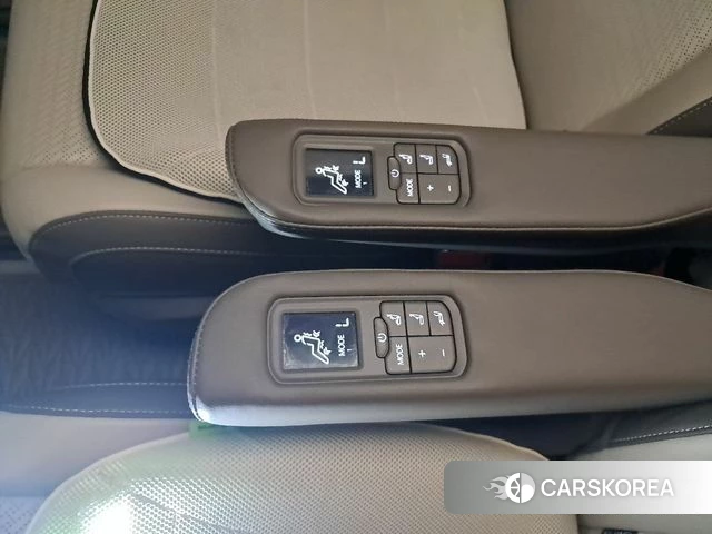 Kia The New Carnival 4th Generation 2026 Белый из Кореи, фото 2