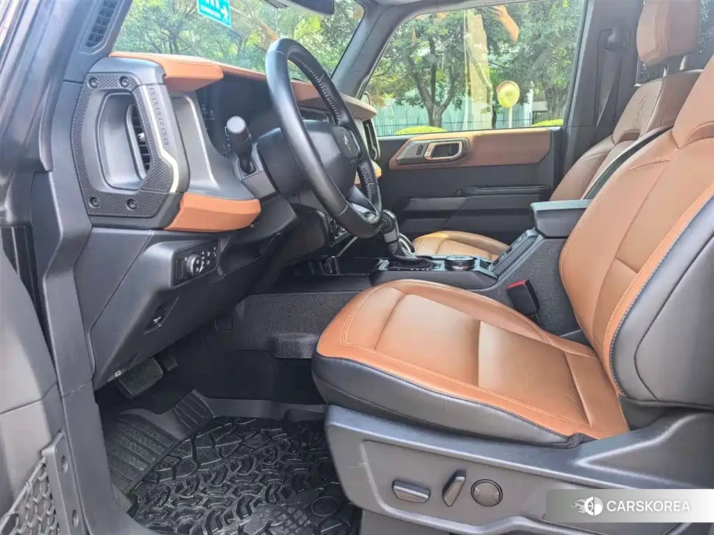 Ford Mustang 2024 Черный из Китая, фото 2