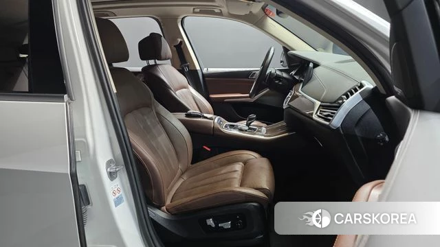 BMW X5 (G05) 2021 Белый из Кореи, фото 2