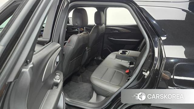 Chevrolet (GM Daewoo) Trailblazer 2023 Черный из Кореи, фото 2