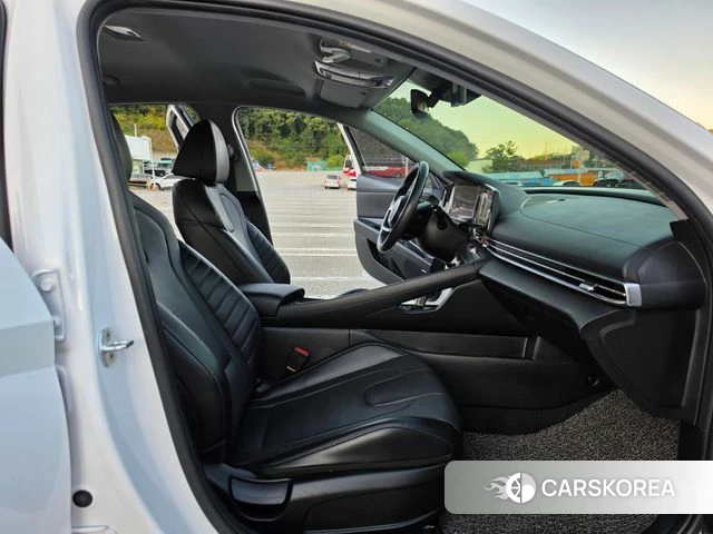 Hyundai Avante (CN7) 2021 Белый из Кореи, фото 2