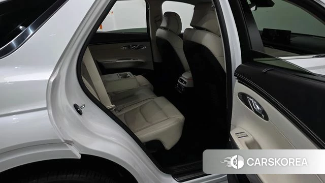 Genesis GV70 2022 Белый из Кореи, фото 2