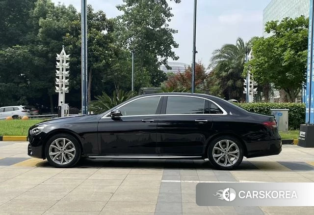 Mercedes-Benz E-Class 2021 Черный из Китая, фото 2