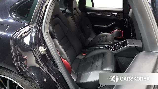 Porsche Panamera (971) 2019 Черный из Кореи, фото 2
