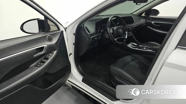 Hyundai Sonata (DN8) 2022 Белый из Кореи, фото 2