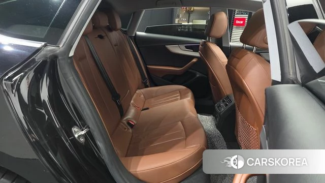 Audi A5 (F5) 2022 Черный из Кореи, фото 2