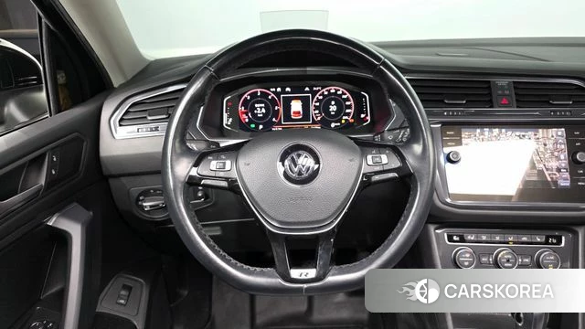 Volkswagen Tiguan Allspace 2020 Черный из Кореи, фото 2