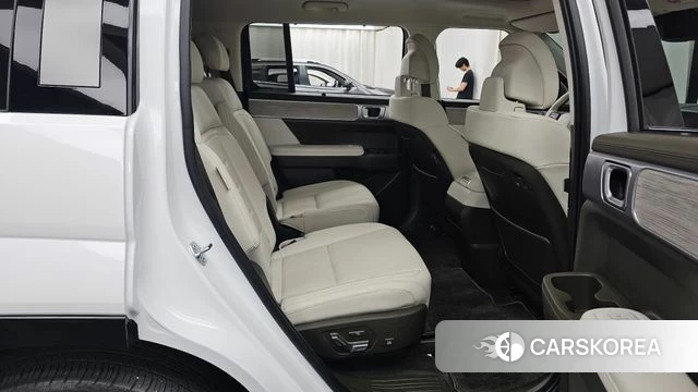 Hyundai Santa Fe (MX5) 2024 Белый из Кореи, фото 2