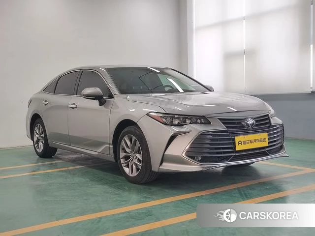 Toyota Avalon 2022 Серебристо-серый из Китая, фото 2