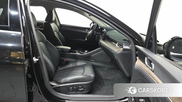 Kia K5 3rd generation 2023 Черный из Кореи, фото 2