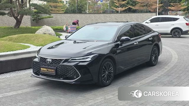 Toyota Avalon 2024 Черный из Китая, фото 2