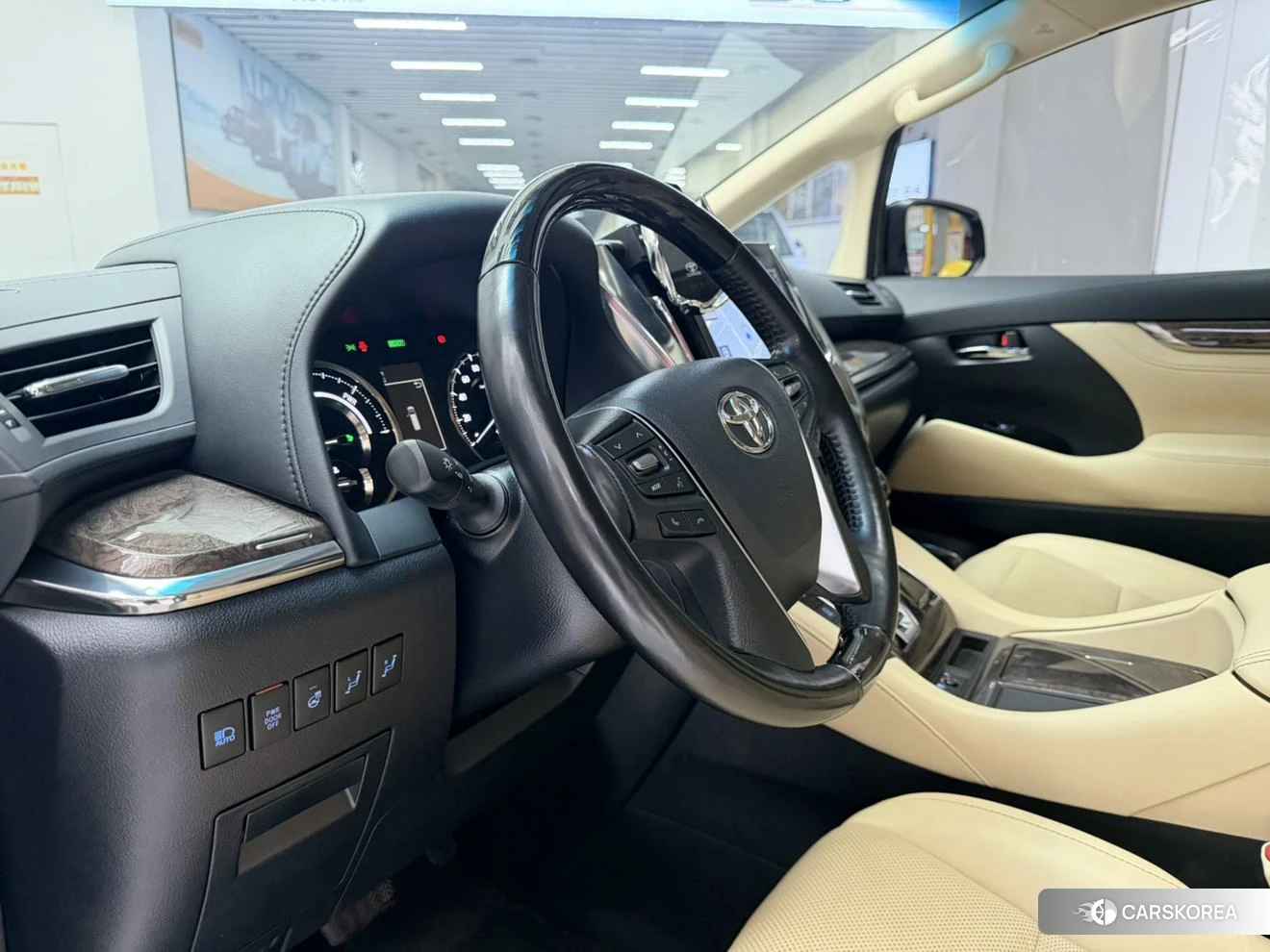 Toyota Alphard 2021 Черный из Китая, фото 2