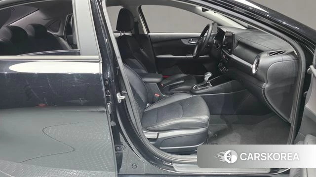 Kia The New K3 2nd generation 2022 Черный из Кореи, фото 2