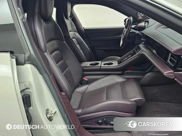 Porsche Taycan 2021 Серебристо-серый из Кореи, фото 2
