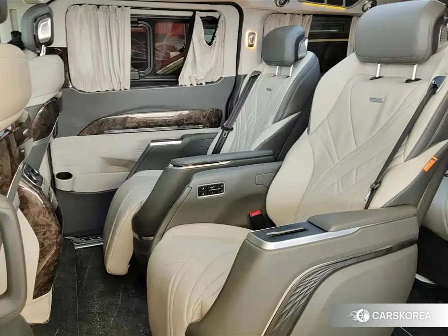 Ford Tourneo 2023 Черный из Китая, фото 2