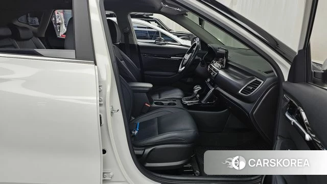 Kia Seltos 2021 Белый из Кореи, фото 2