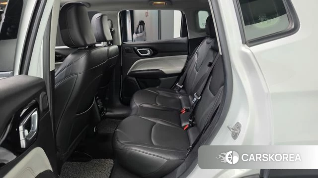 Jeep Compass 2nd Generation 2022 Белый из Кореи, фото 2