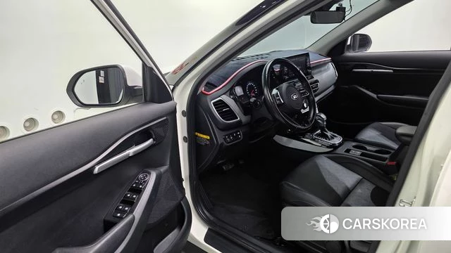 Kia Seltos 2019 Белый из Кореи, фото 2