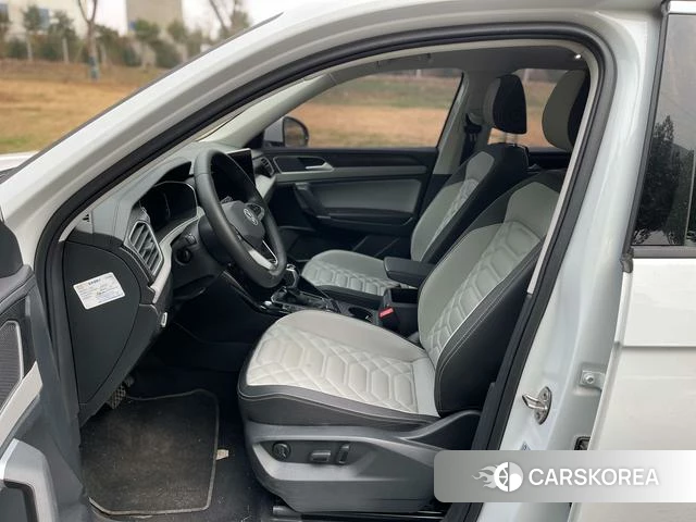 Volkswagen Tayron 2024 Белый из Китая, фото 2