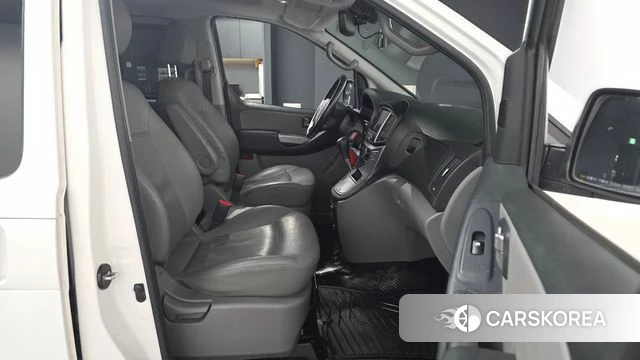 Hyundai The New Grand Starex 2019 Белый из Кореи, фото 2